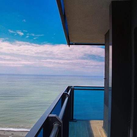 Orbi Twin Towers Aparthotel With Sea View Batumi Exterior foto