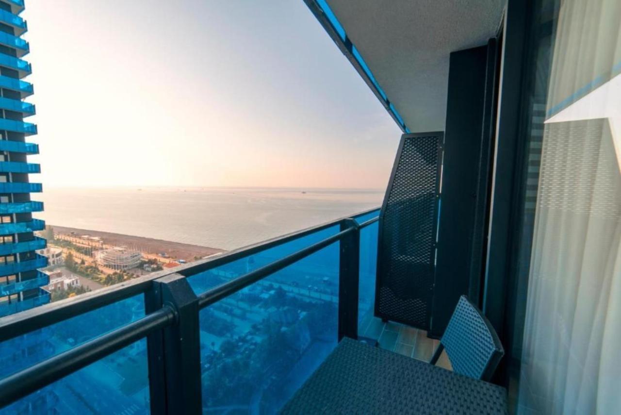 Orbi Twin Towers Aparthotel With Sea View Batumi Exterior foto