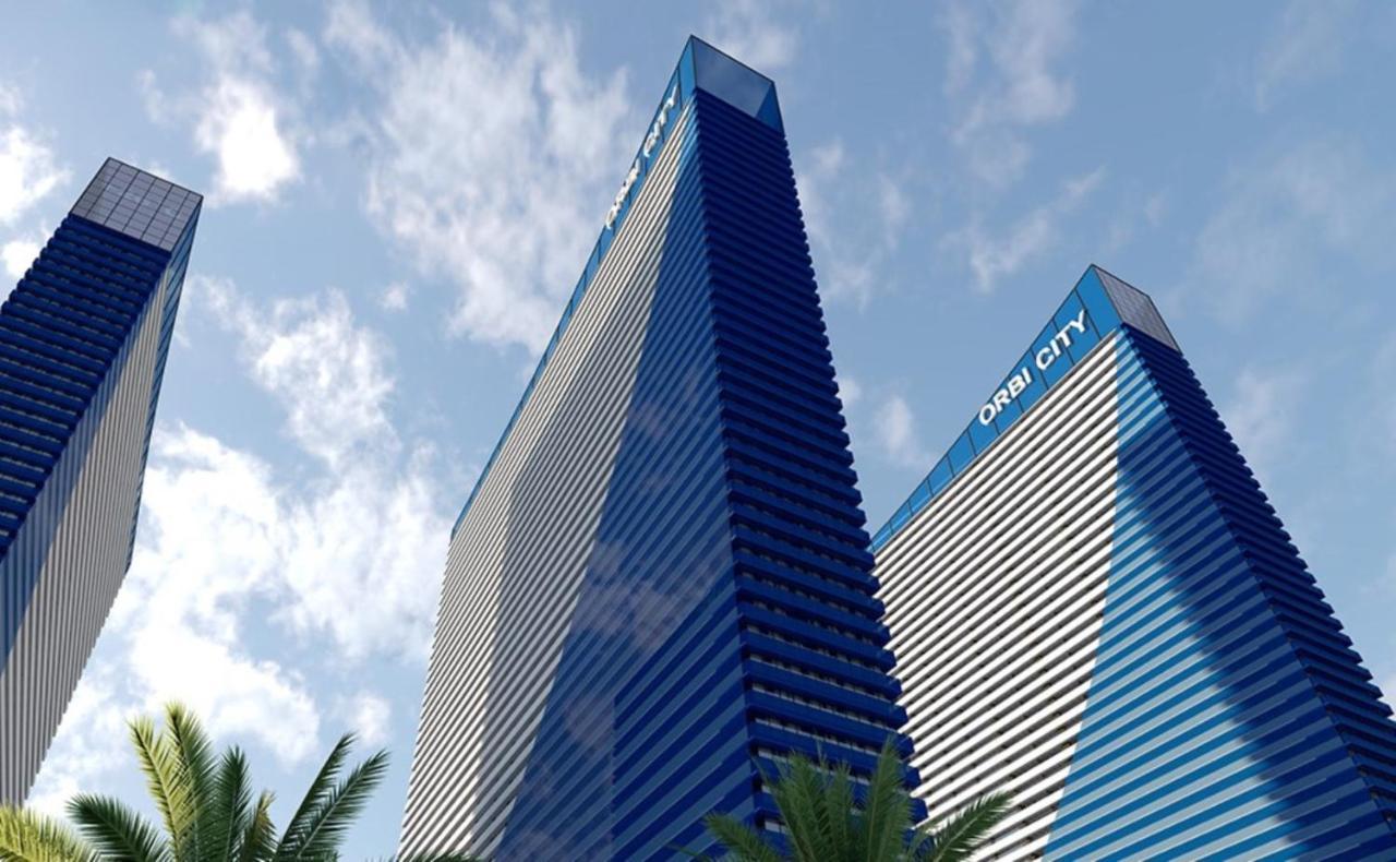Orbi Twin Towers Aparthotel With Sea View Batumi Exterior foto
