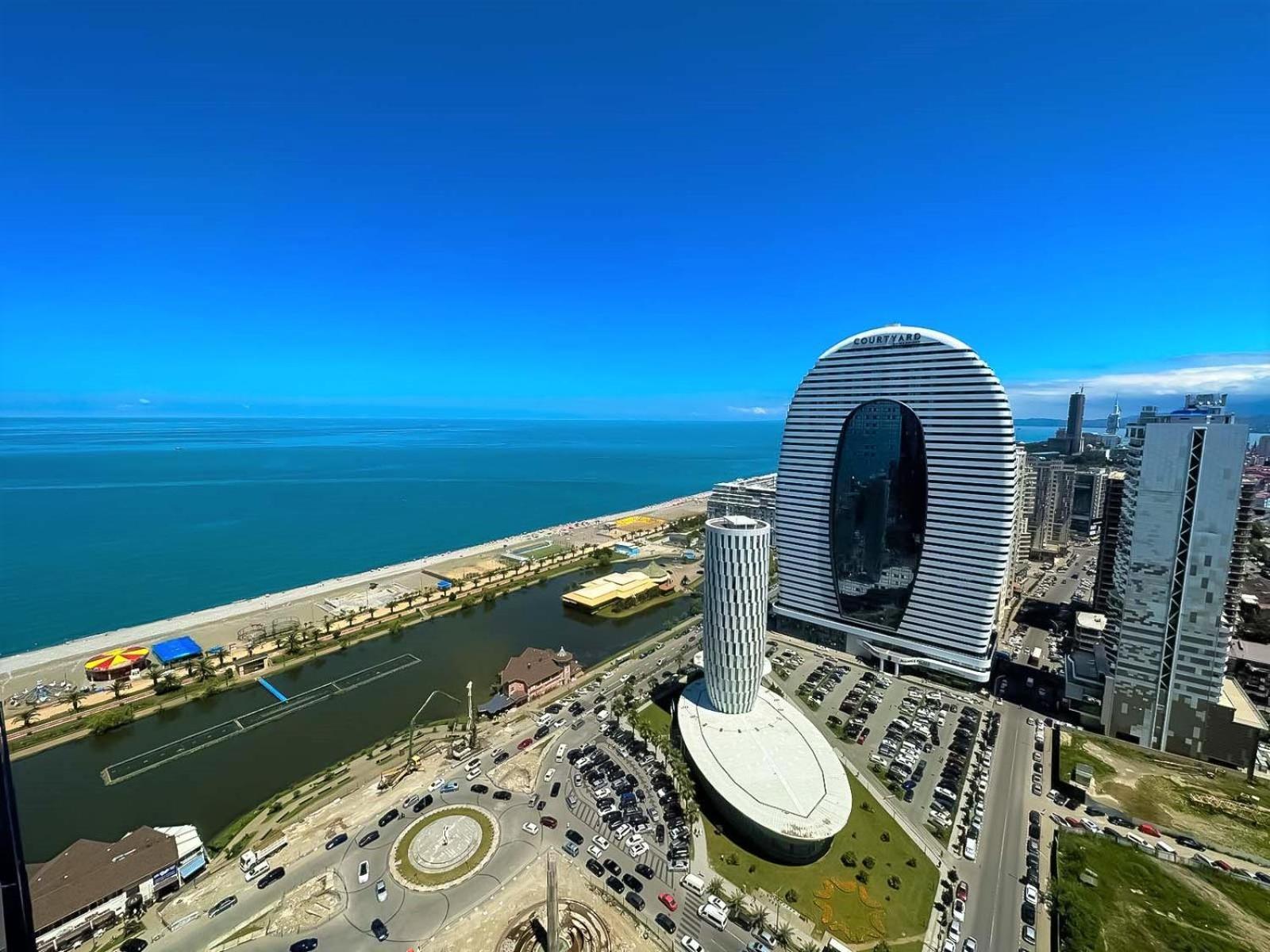 Orbi Twin Towers Aparthotel With Sea View Batumi Exterior foto